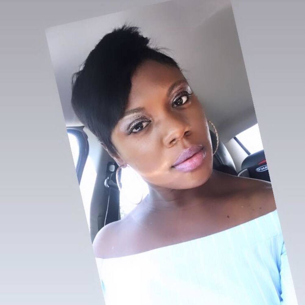 Meet your Posher, Latoya